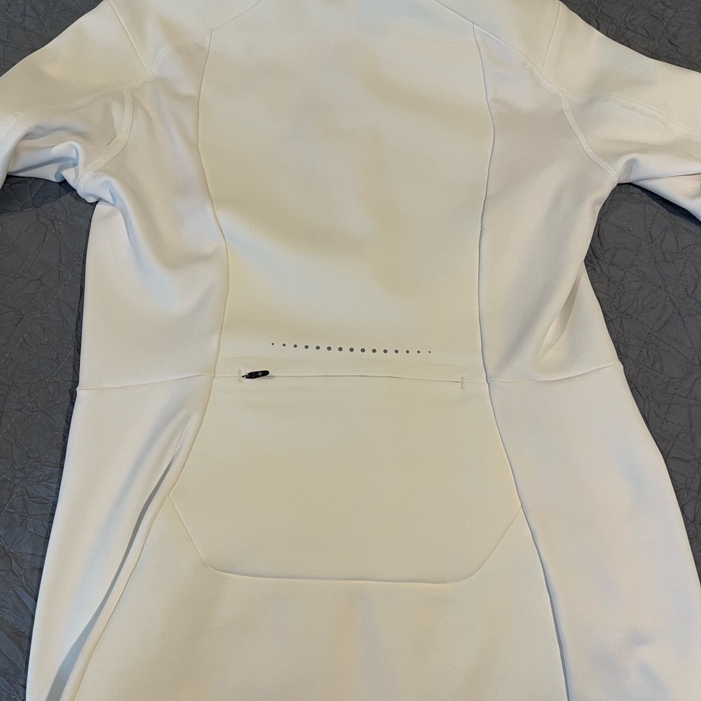 Lululemon Cross Chill Performance Jacket 6 - Picture 9 of 16